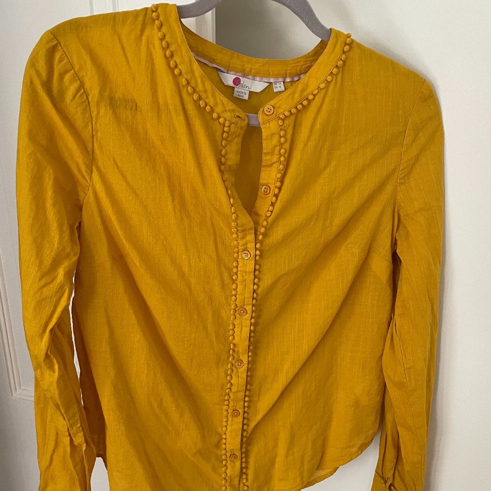 Boden button down top